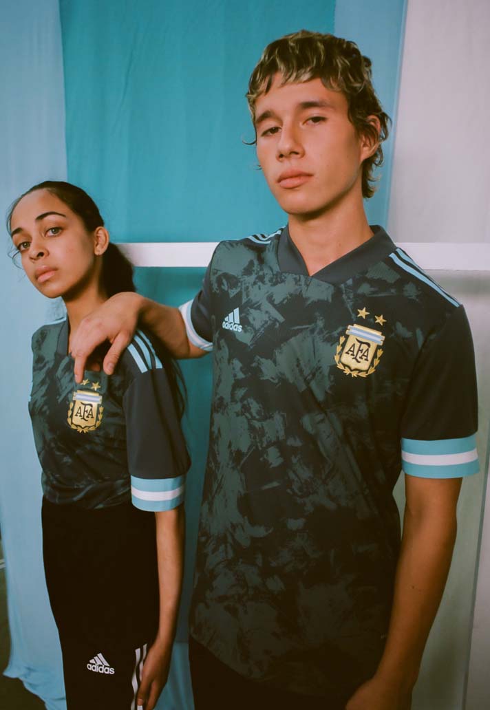 1-argentina-2020-away-shirt-min.jpg