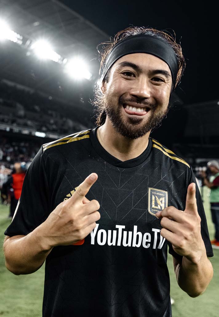 5-lafc-framed-supporters-min.jpg