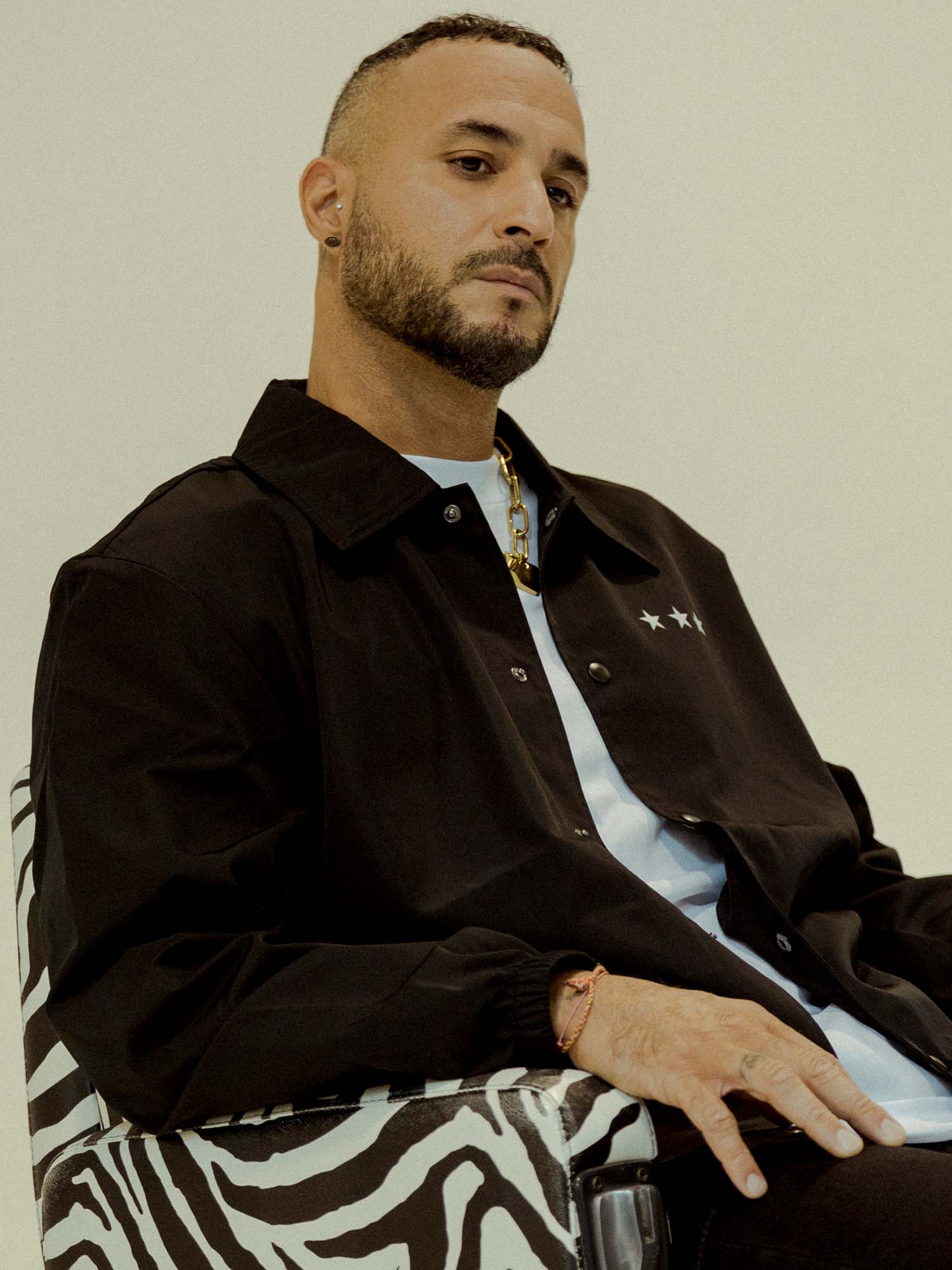 loco dice portrait soccerbible_0001__C3A4851.jpg