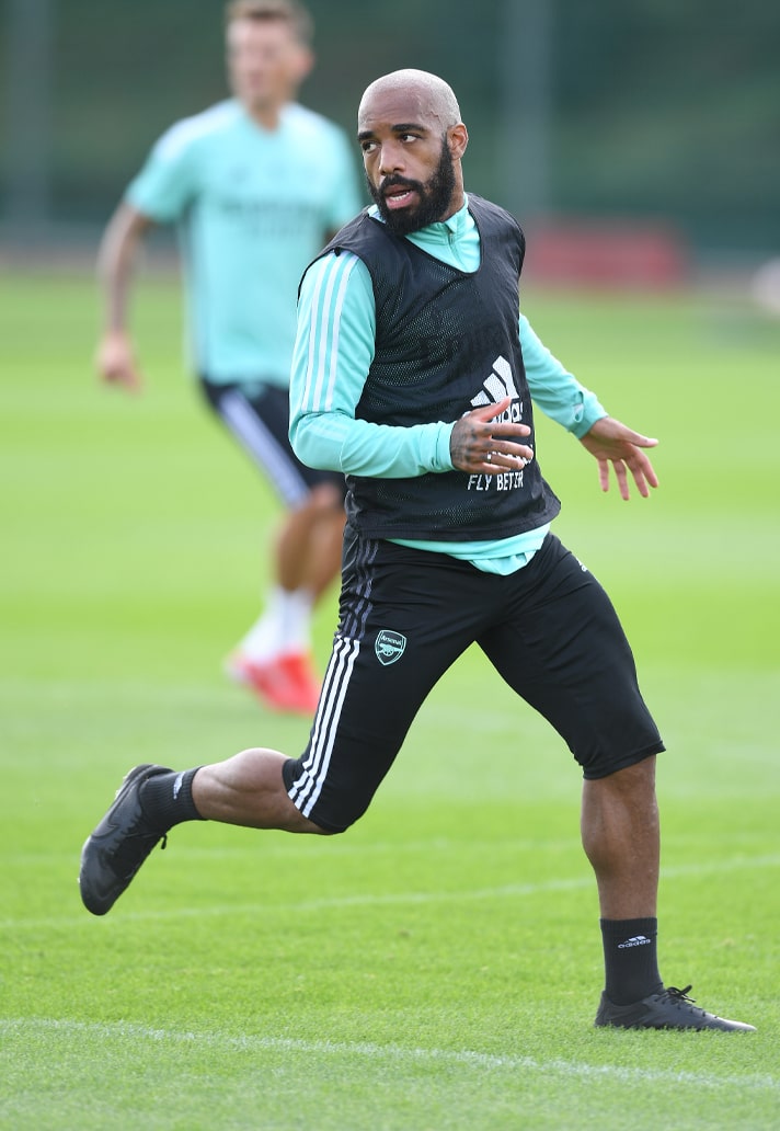 bs lacazette 1-min.jpg