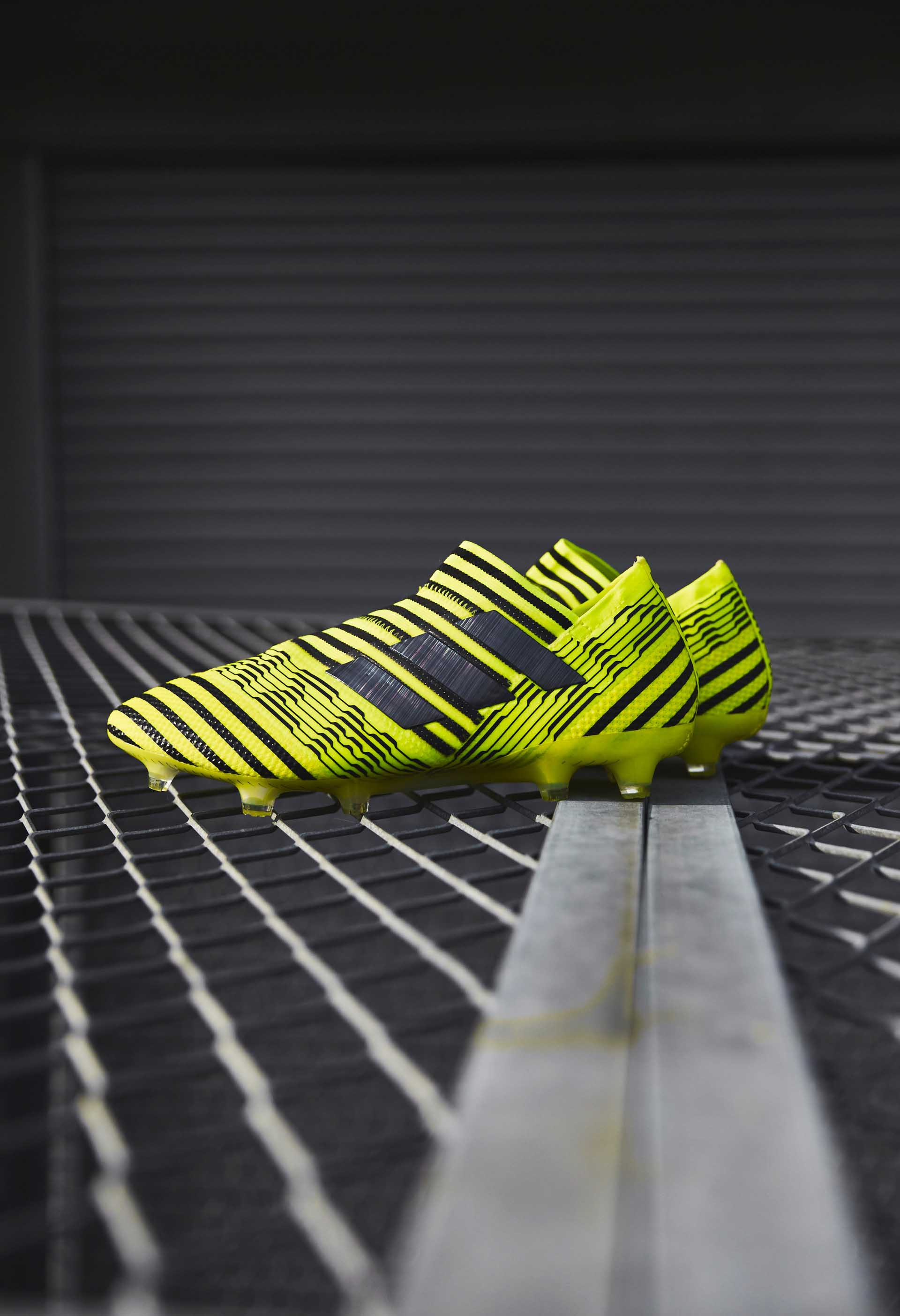 nemeziz-yellow-6-min.jpg