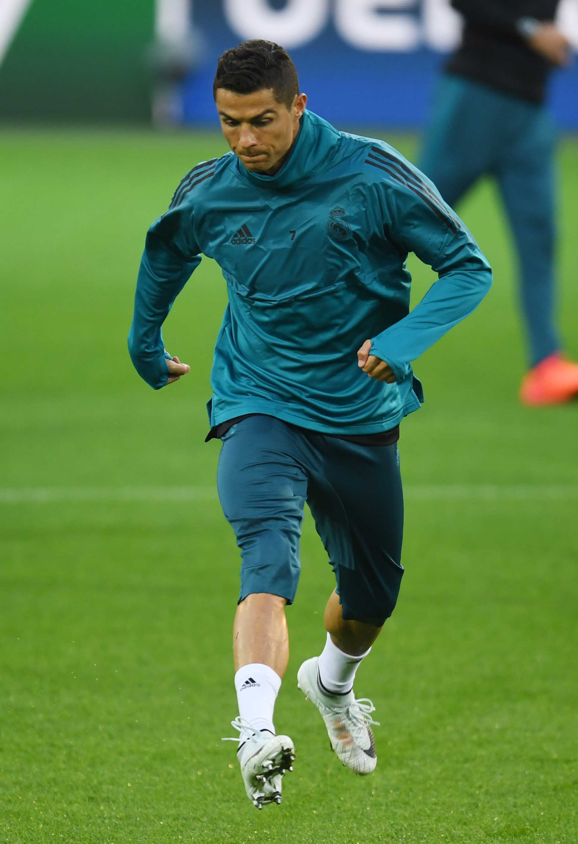 cr7-chapter-5-training-2-min.jpg