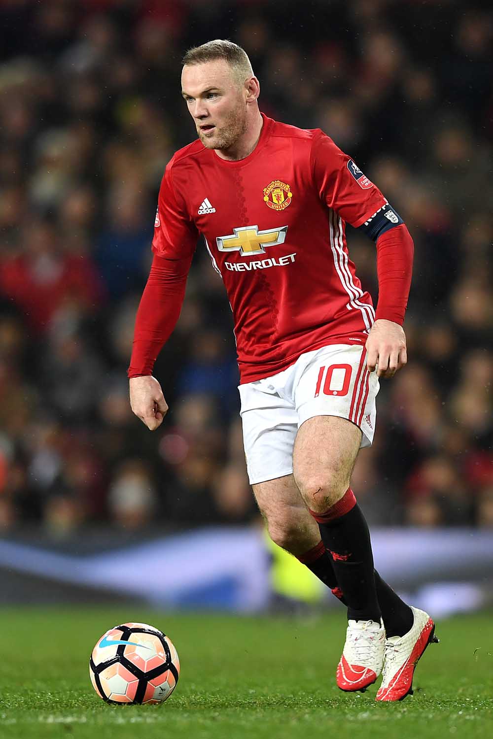 7-wayne-rooney-football-boot-timeline-min.jpg