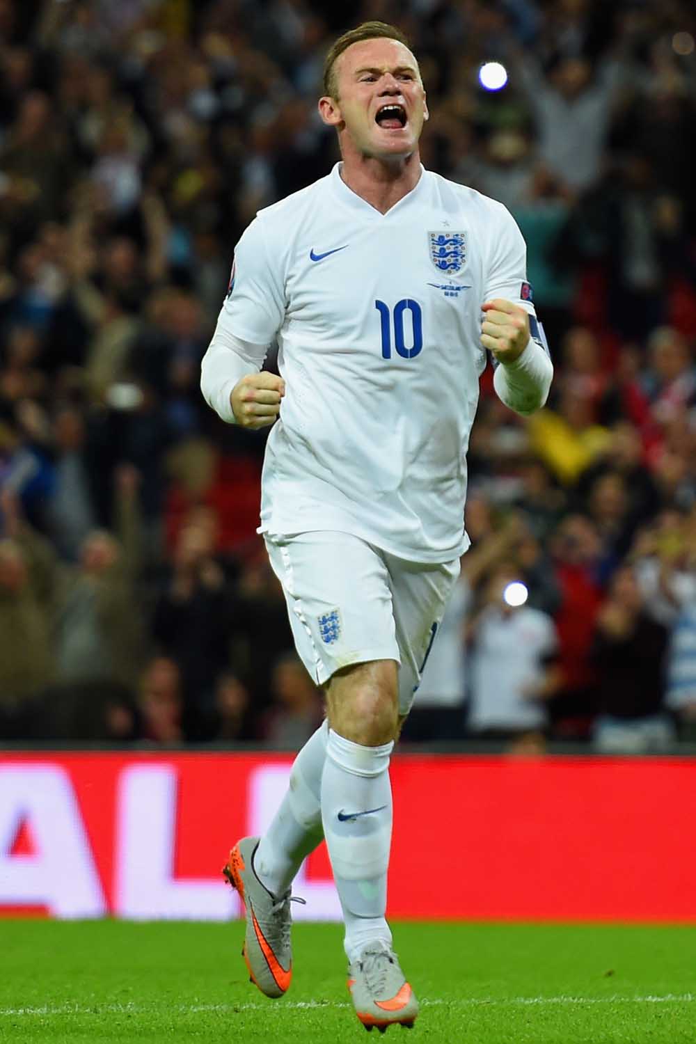 13-wayne-rooney-football-boot-timeline-min.jpg