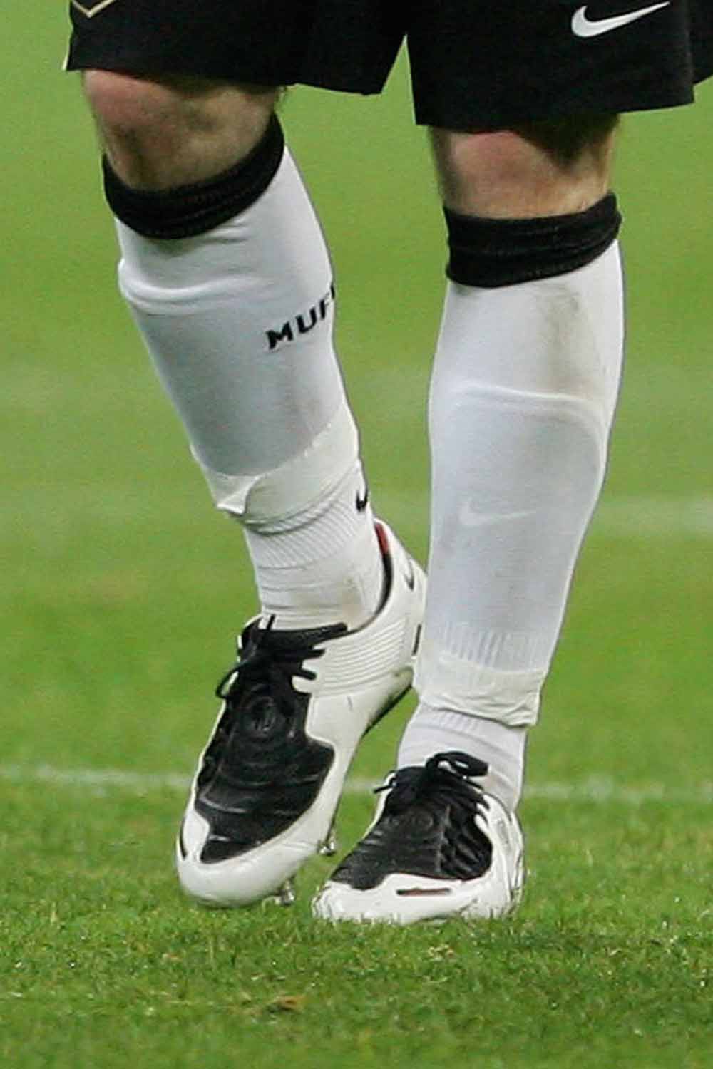 36-wayne-rooney-football-boot-timeline-min.jpg