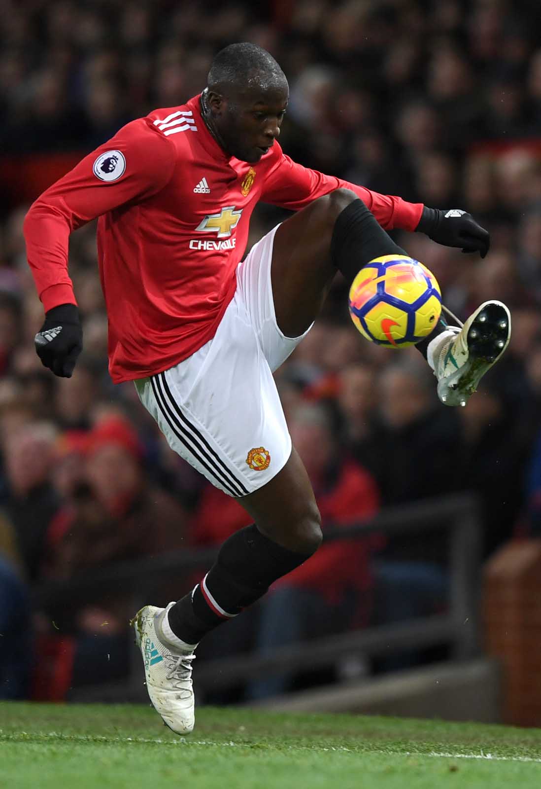 6-lukaku-blackout-mourinho-min.jpg