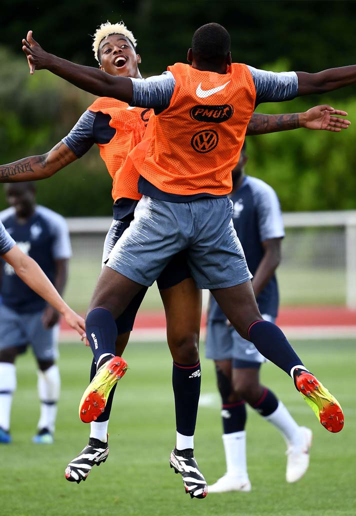 3-kimpembe-mendy-glitches-training.jpg