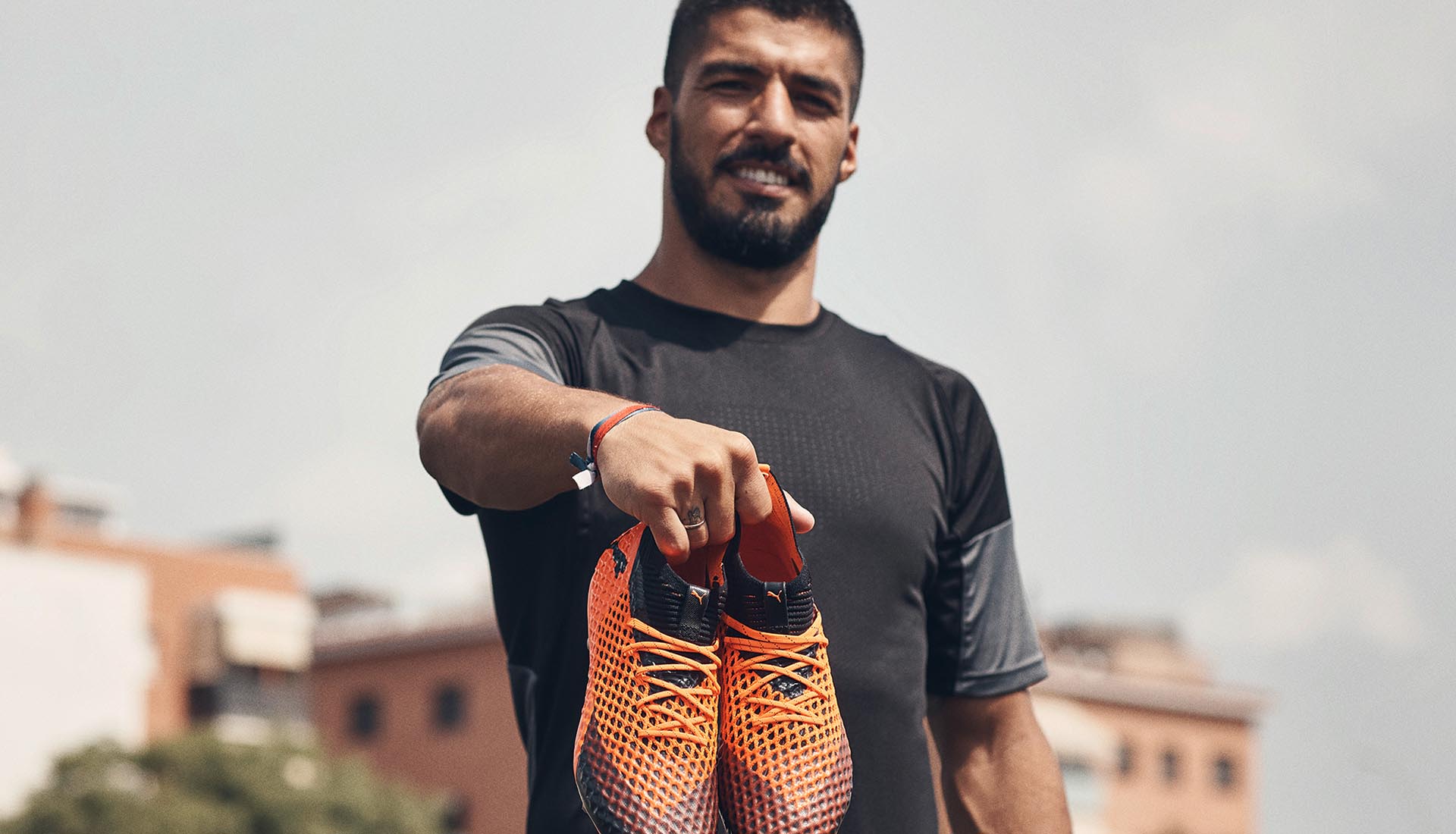 Suarez signs for Puma soccerbible_0002_18AW_TS_Football_FUTURE_Q3_Uprising-Pack_2000x1333px_Suarez-Announcement_0022_RGB.jpg