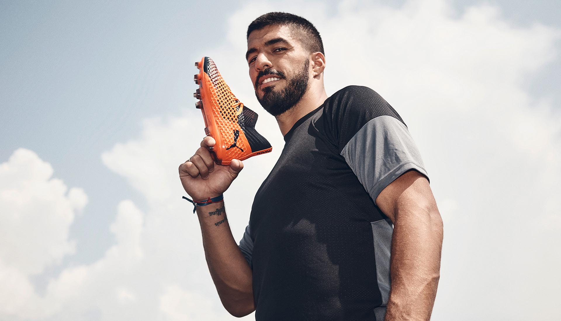 Suarez signs for Puma soccerbible_0000_18AW_TS_Football_FUTURE_Q3_Uprising-Pack_2000x1333px_Suarez-Announcement_0097_RGB.jpg