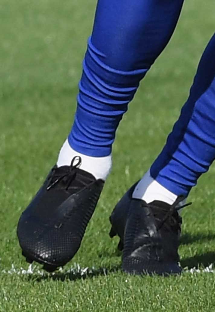 willian2-boot-spotting-01-10-18-min.jpg