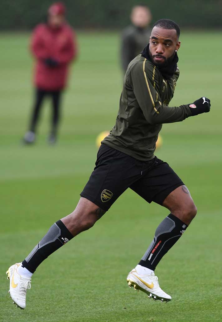 lacazette-boot-spotting-29-10-18-min.jpg