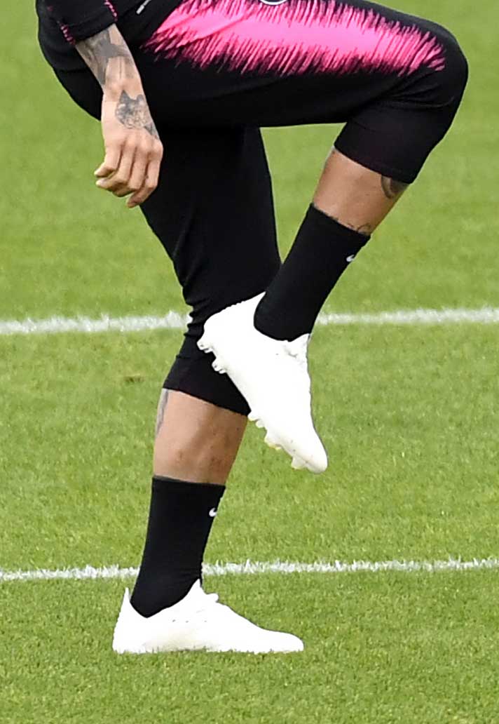 alves2-boot-spotting-05-11-18-min.jpg