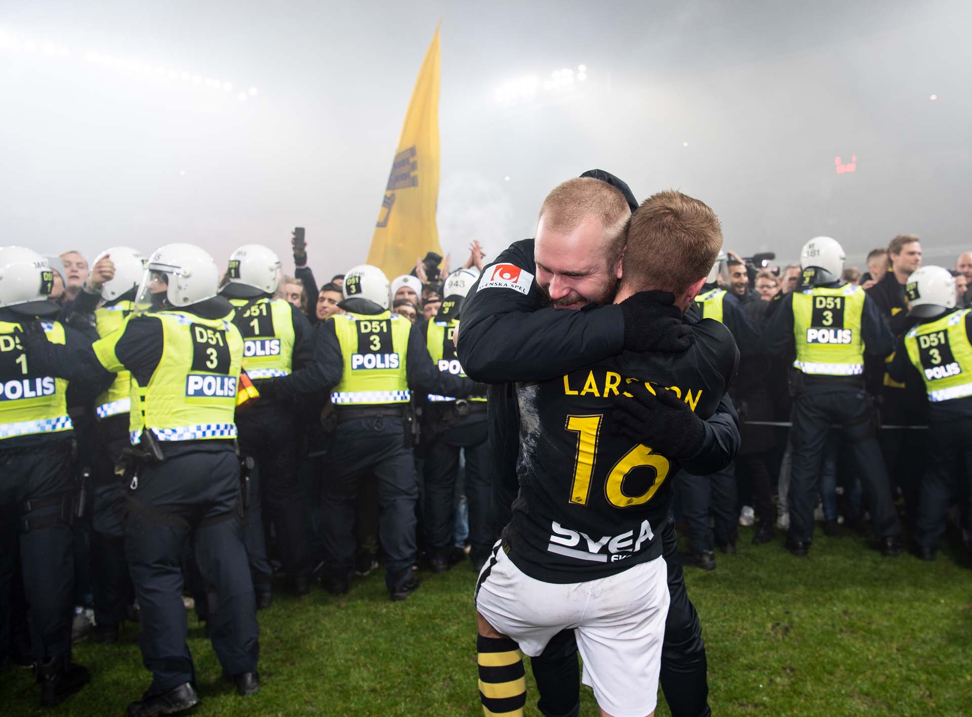 body8-aik-champions-framed-min.jpg